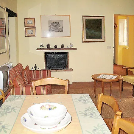 Locazione Turistica Il Querceto 公寓 马焦内